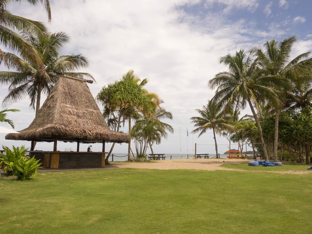 Uprising Beach Resort Пасифик-Харбор Экстерьер фото